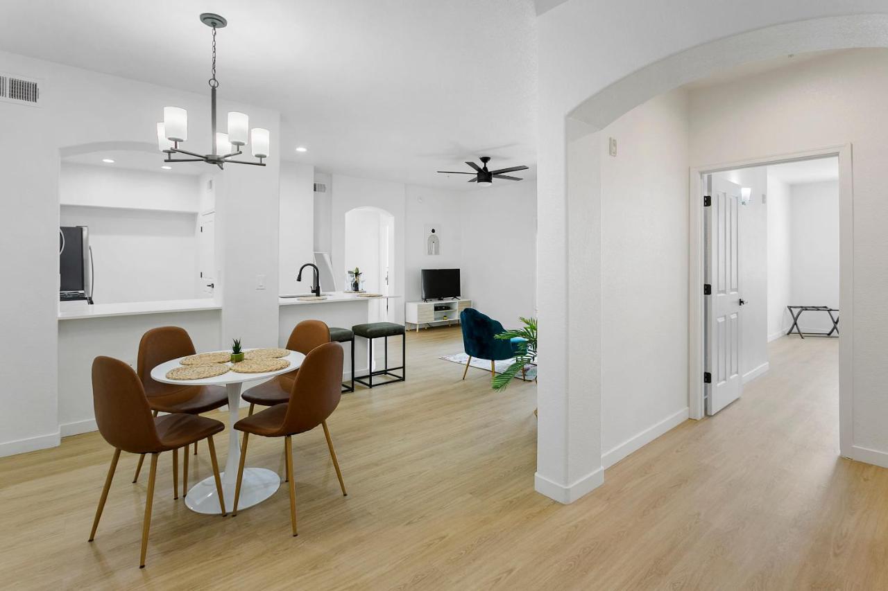 Cozysuites Glendale By The Stadium With Pool 03 Luaran gambar