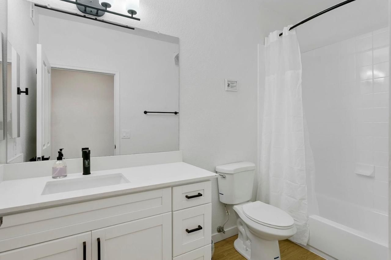 Cozysuites Glendale By The Stadium With Pool 03 Luaran gambar